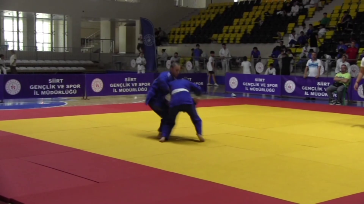 SİİRT’TE ANALİG JUDO YILDIZLAR  JUDO  GRUP MÜSABAKALARI YAPILDI