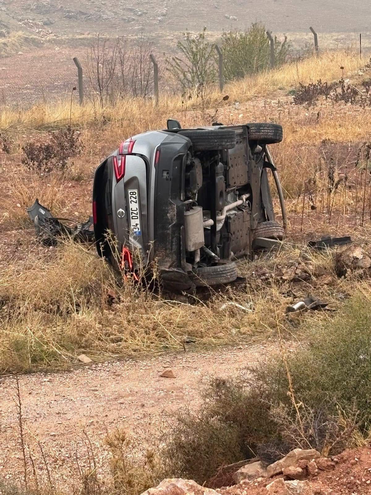  Kurtalan'da devrilen otomobilin sürücüsü yaralandı  