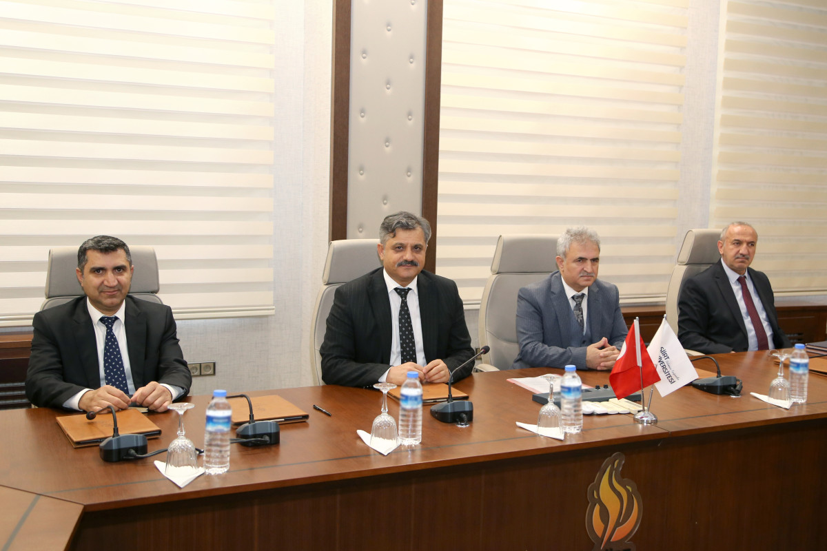 Siirt Üniversitesi’nde Lisansüstü Eğitim Kalite Beklentileri ve Süreç Değerlendirme Toplantısı Gerçekleştirildi