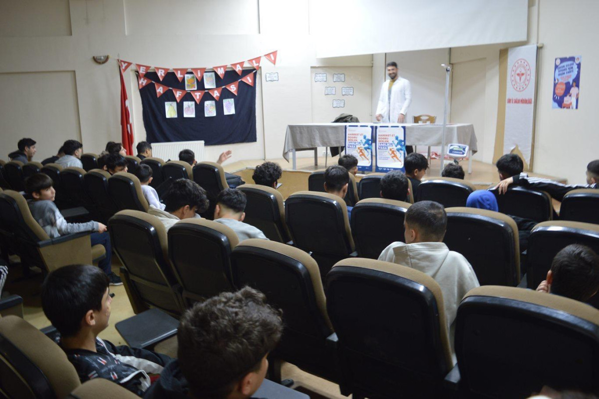 4 Mart Dünya Obezite Günü Etkinlikleri Çocuklara Yönelik Eğitim verildi