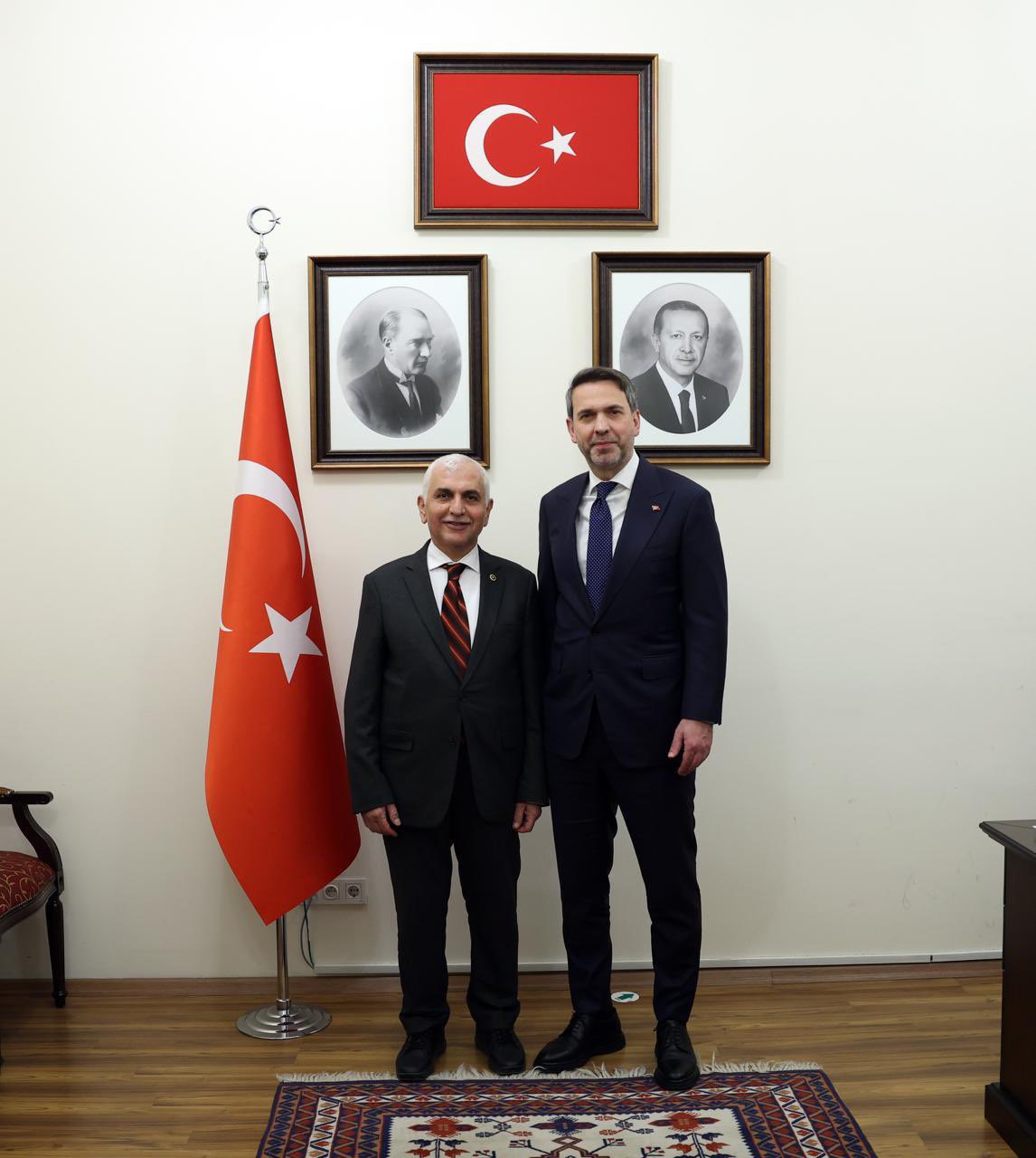 AK Parti Siirt Milletvekili Gül, Bakan Bayraktar ile Siirt’in Enerji Yatırımlarını Görüştü.