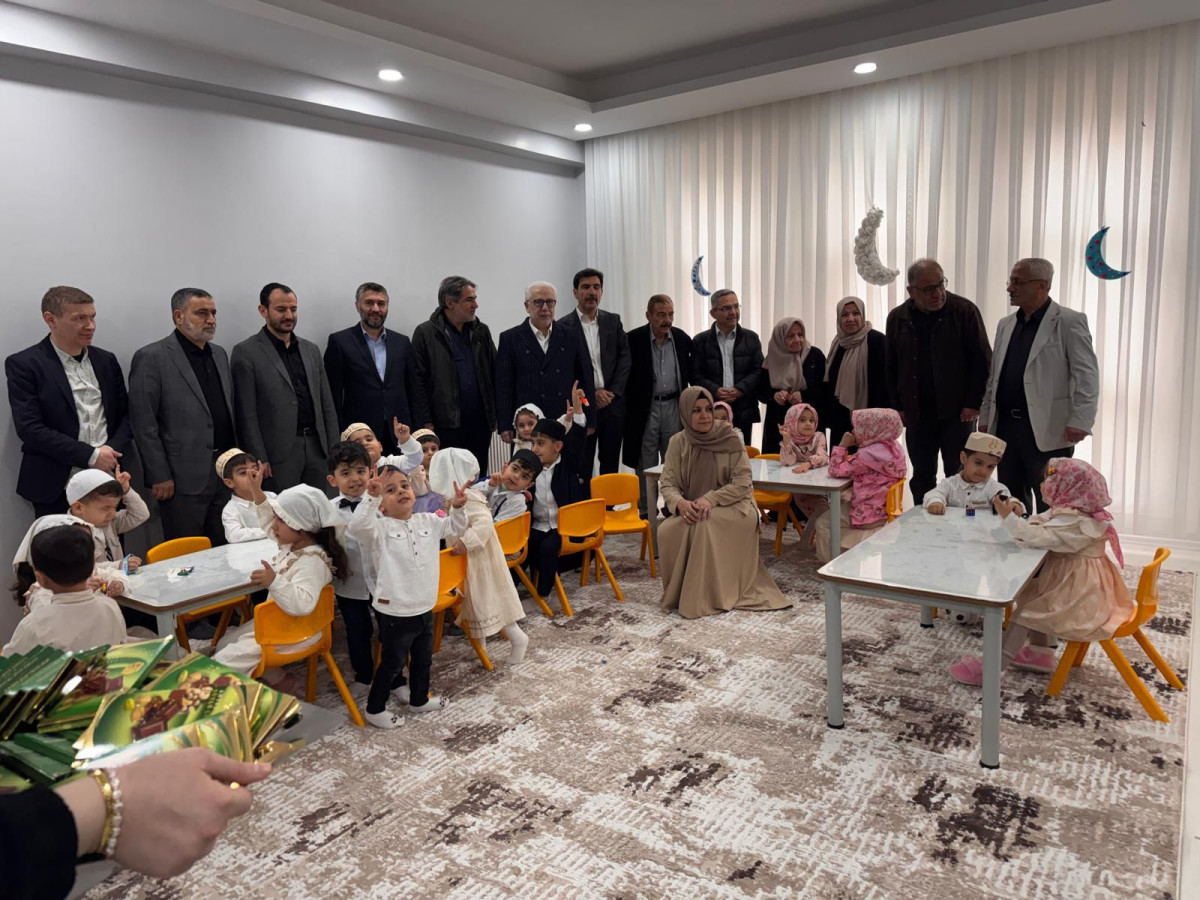 Şendur Ailesinden 4-6 Yaş Kur’an Kursuna Anlamlı Ziyaret