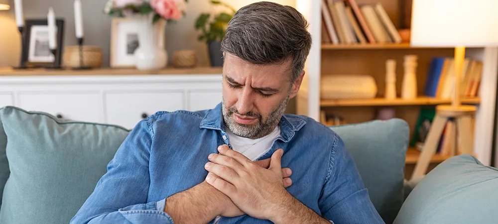 Göğüs ağrısı neden olur? Göğüs ağrısı ne zaman tehlikelidir?