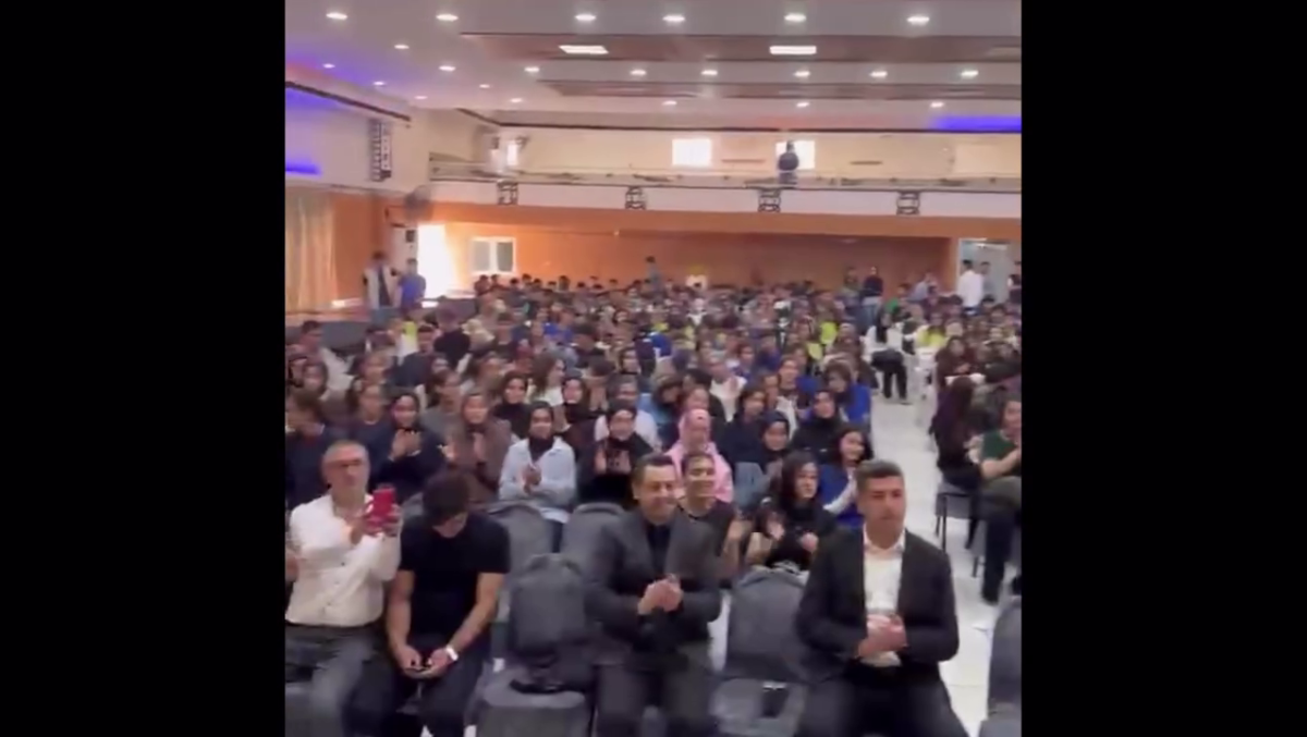 Siirt’in Kurtalan ilçesinde, üniversite sınavına hazırlanan öğrencilere yönelik motivasyon semineri düzenlendi.