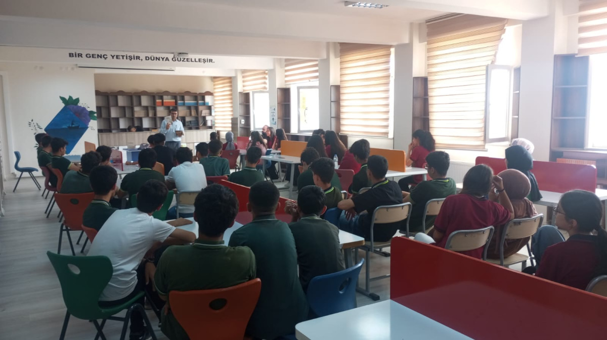 Siirtli eğitimci yazar Sadullah Taşan’dan Batman ve Kurtalan’da Öğrencilerin Hayatlarına Dokunan Etkinlikler