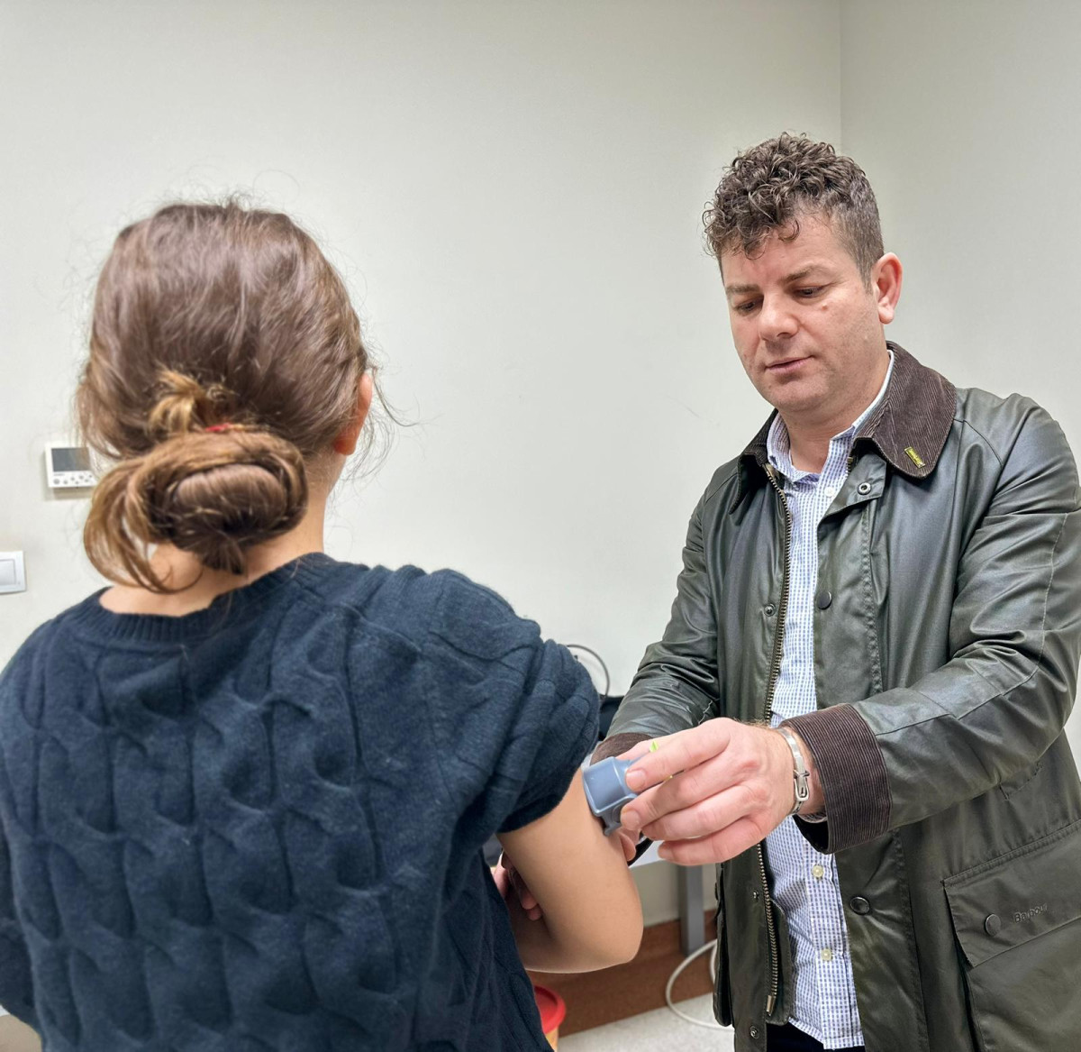 Siirt Eğitim ve Araştırma Hastanesinde Bir İlk: Tip 1 Diyabetli İki Çocuğa İnsülin Pompası Takıldı