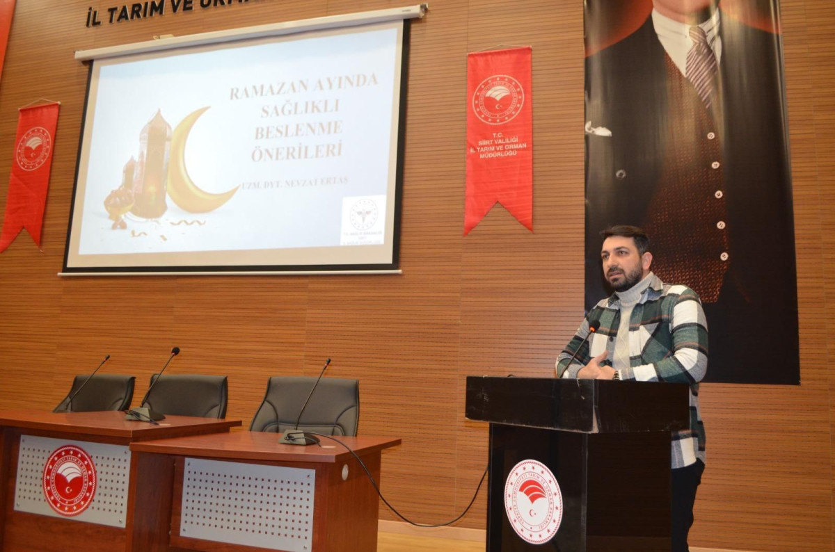 Siirt İl Tarım ve Orman Müdürlüğü bünyesindeki personellere Ramazan Ayı Sağlıklı Beslenme Önerileri konulu eğitim programı düzenlendi.