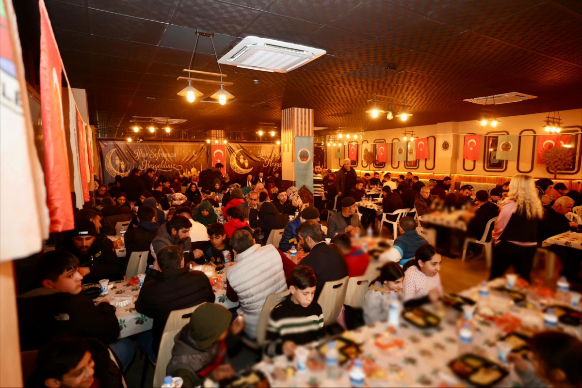 VALİ KIZILKAYA, MILLET BAHÇESİNDE DÜZENLENEN İFTAR PROGRAMINDA VATANDAŞLARLA BULUŞTU!