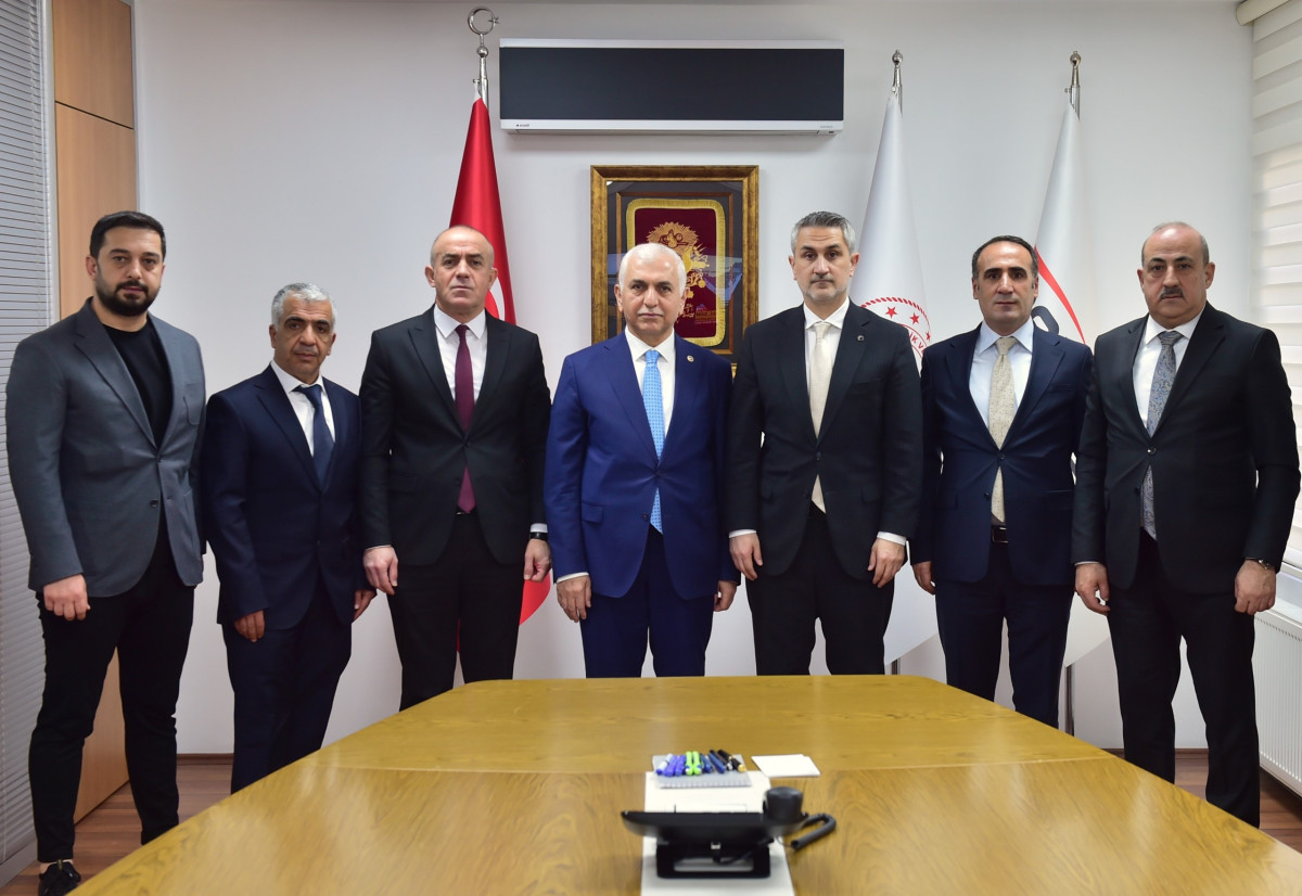    AK Parti Siirt Milletvekili  Mervan Gül  Siirt’imize Yeni  Spor Tesisleri Kuruluyor