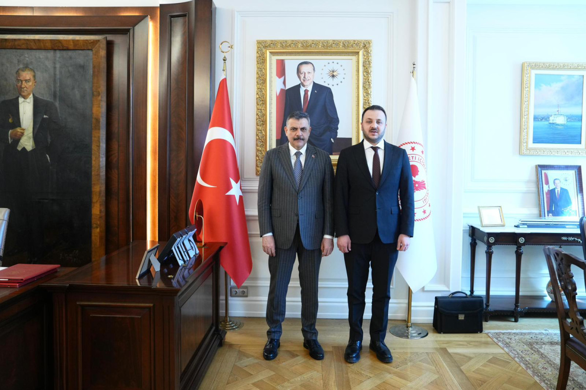 AK Parti Siirt Heyeti İçişleri Bakanlığı’nı Ziyaret Etti