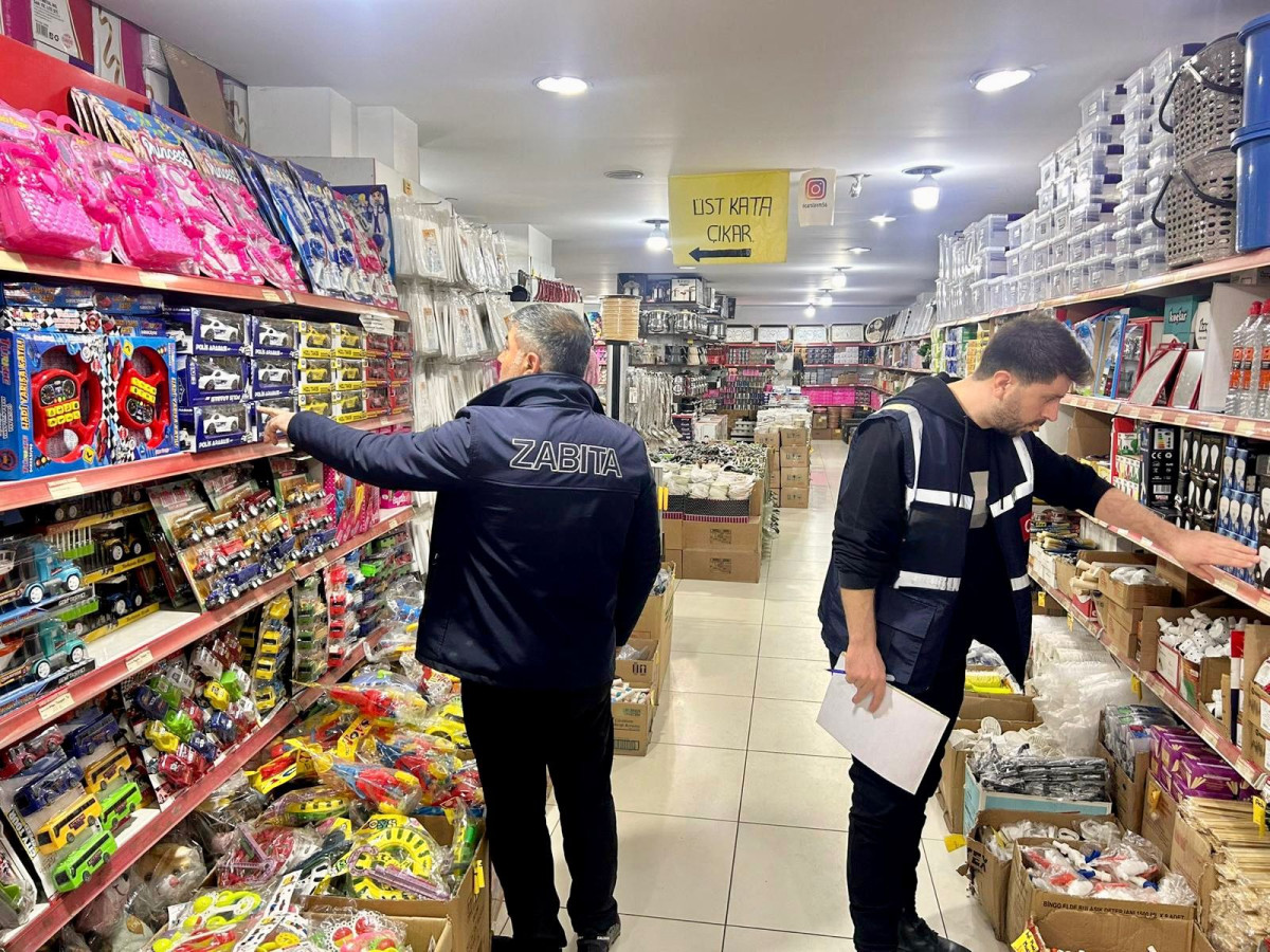 SİİRT’TE ZABITA DENETİMLERİ: 450 İŞYERİ UYARILDI, 3 İŞ YERİNE CEZİ YAPTIRIM UYGULANDI