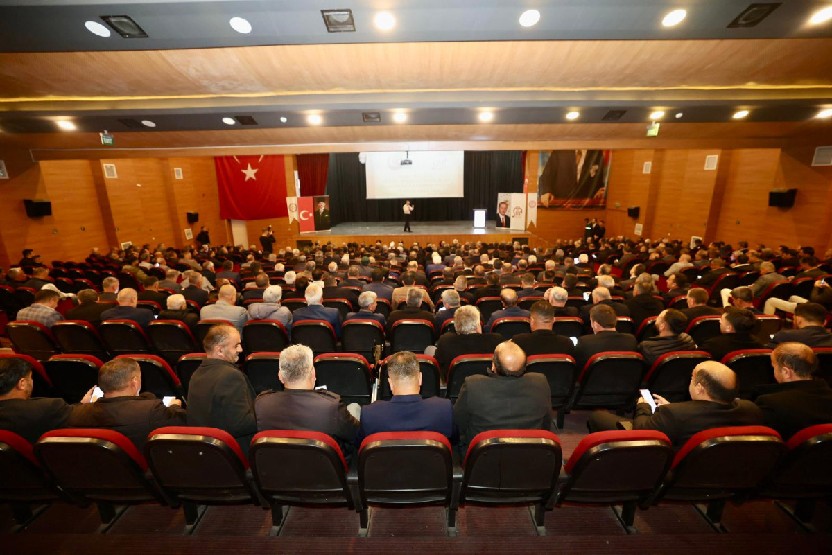 SİİRT’TE ÜÇ GÜN SÜRECEK MUHTARLAR AKADEMİSİ EĞİTİM PROGRAMI BAŞLADI !