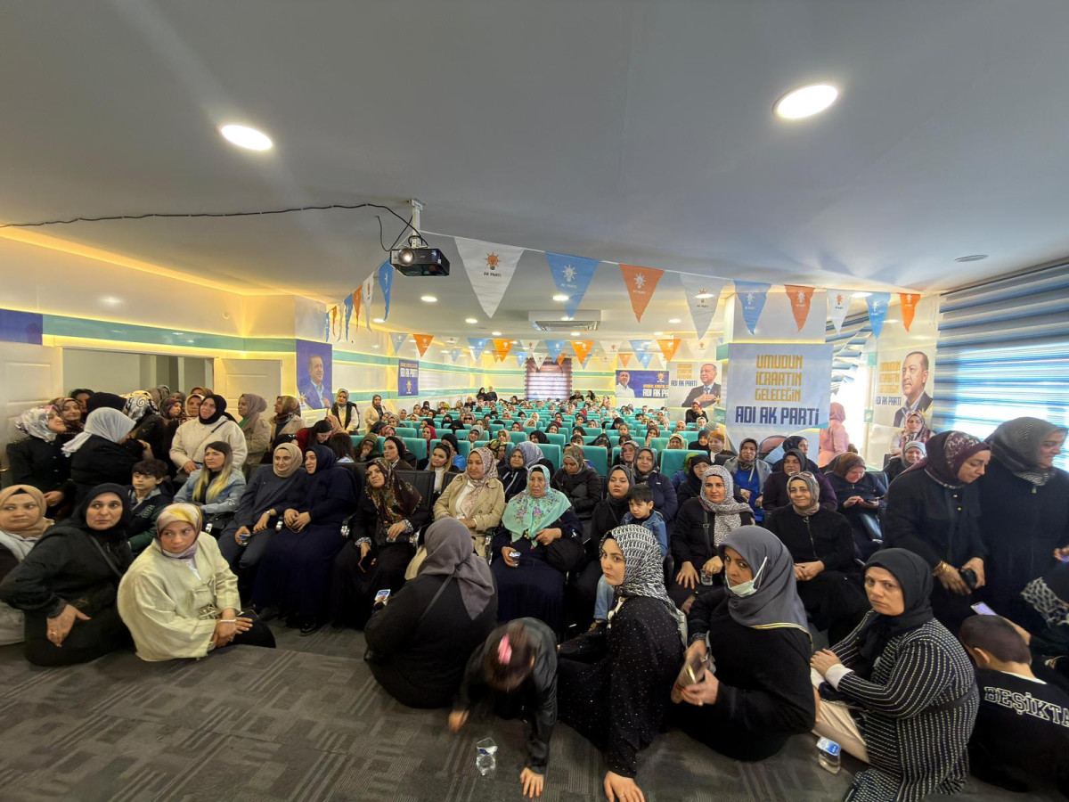 Ankara Çevre, Şehircilik ve İklim Değişikliği Bakanlığı Sıfır Atık Eğitim ve Farkındalık Şube Müdürü Hülya Çakır, Siirt'te 