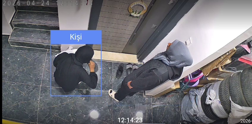 GÜVENLİK KAMERASI SAYESİNDE YAKAYI ELE VERDİLER