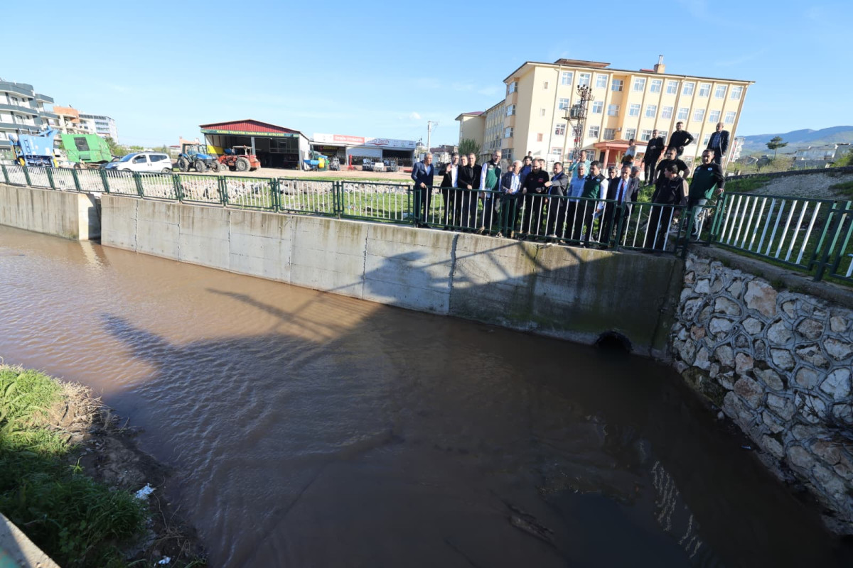 VALİ KIZILKAYA, SELDEN ETKİLENEN ŞİRVAN VE KURTALAN İLÇELERİMİZDE İNCELEMELERDE BULUNDU