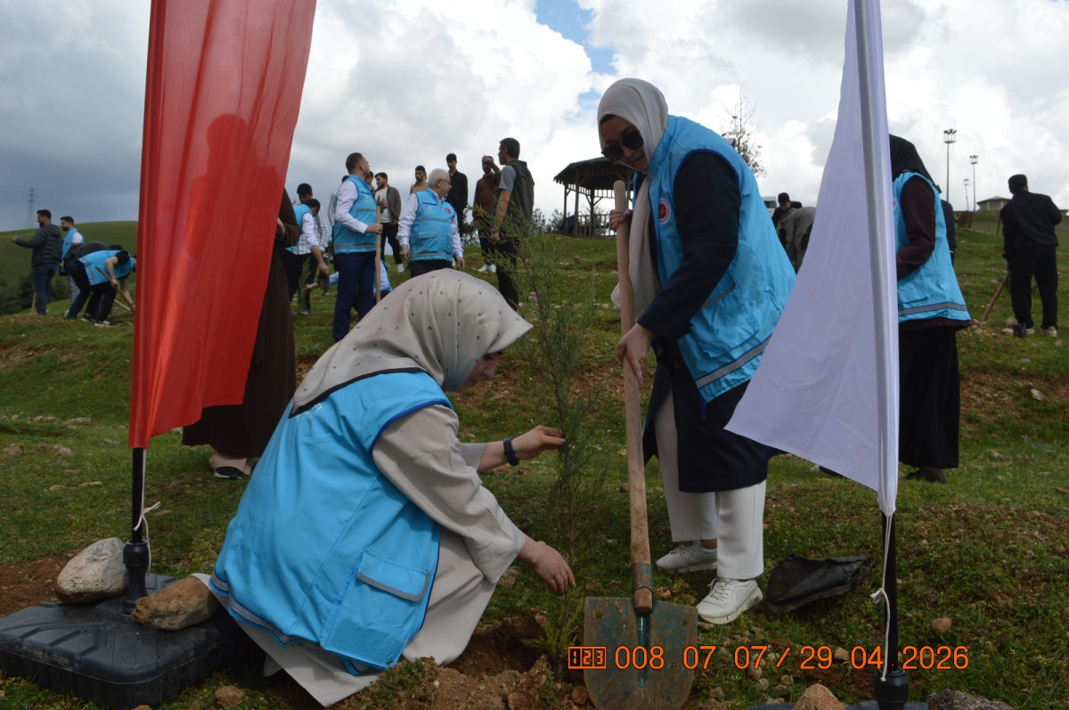 Siirt’te 10 Bin Fidanla Hatıra Ormanı Oluşturuldu