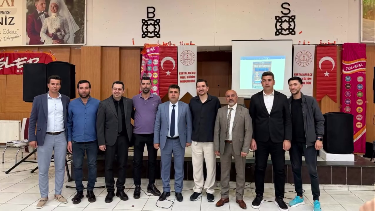 ​Siirt’in Kurtalan ilçesinde, üniversite sınavına hazırlanan öğrencilere yönelik   motivasyon semineri düzenlendi.