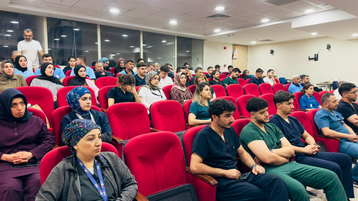 Siirt Eğitim ve Araştırma Hastanesinde Atık Yönetimi Eğitimi Gerçekleştirildi