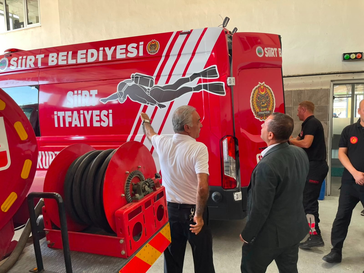 Siirt'te Su Altı Kurtarma Ekibi Profesyonel Oldu: Belgeleri Vali Yardımcısı Birkan Tatlısöz Verdi