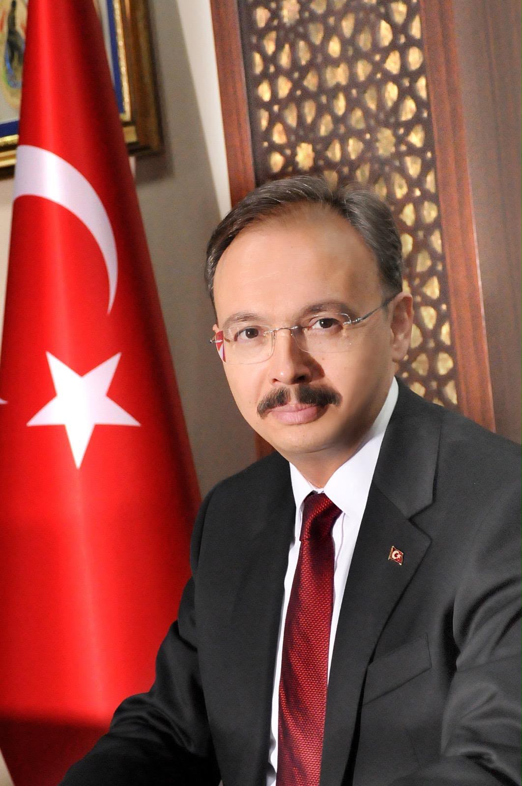 VALİ VE BELEDİYE BAŞKAN VEKİLİ DR. KEMAL KIZILKAYA’NIN 29 EKİM CUMHURİYET BAYRAMI KUTLAMA MESAJI