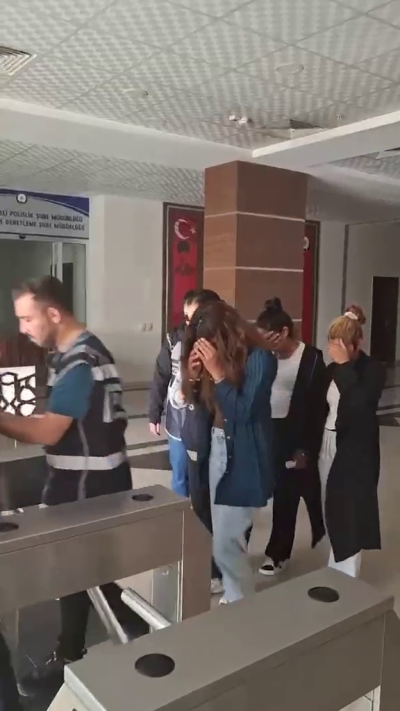 Güvenlik kamerası sayesinde yakayı ele verdiler 